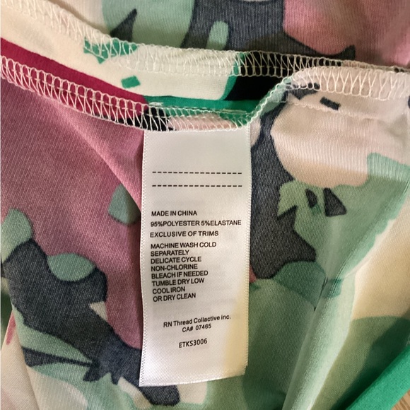 Ellen Tracy Floral Drawstring Top Size Medium NWT - Picture 6 of 11